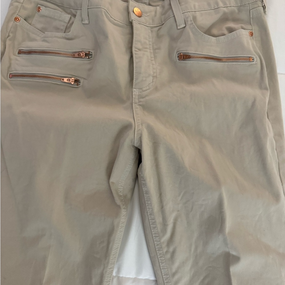 NYDJ beige jeans with Rose Gold hardware